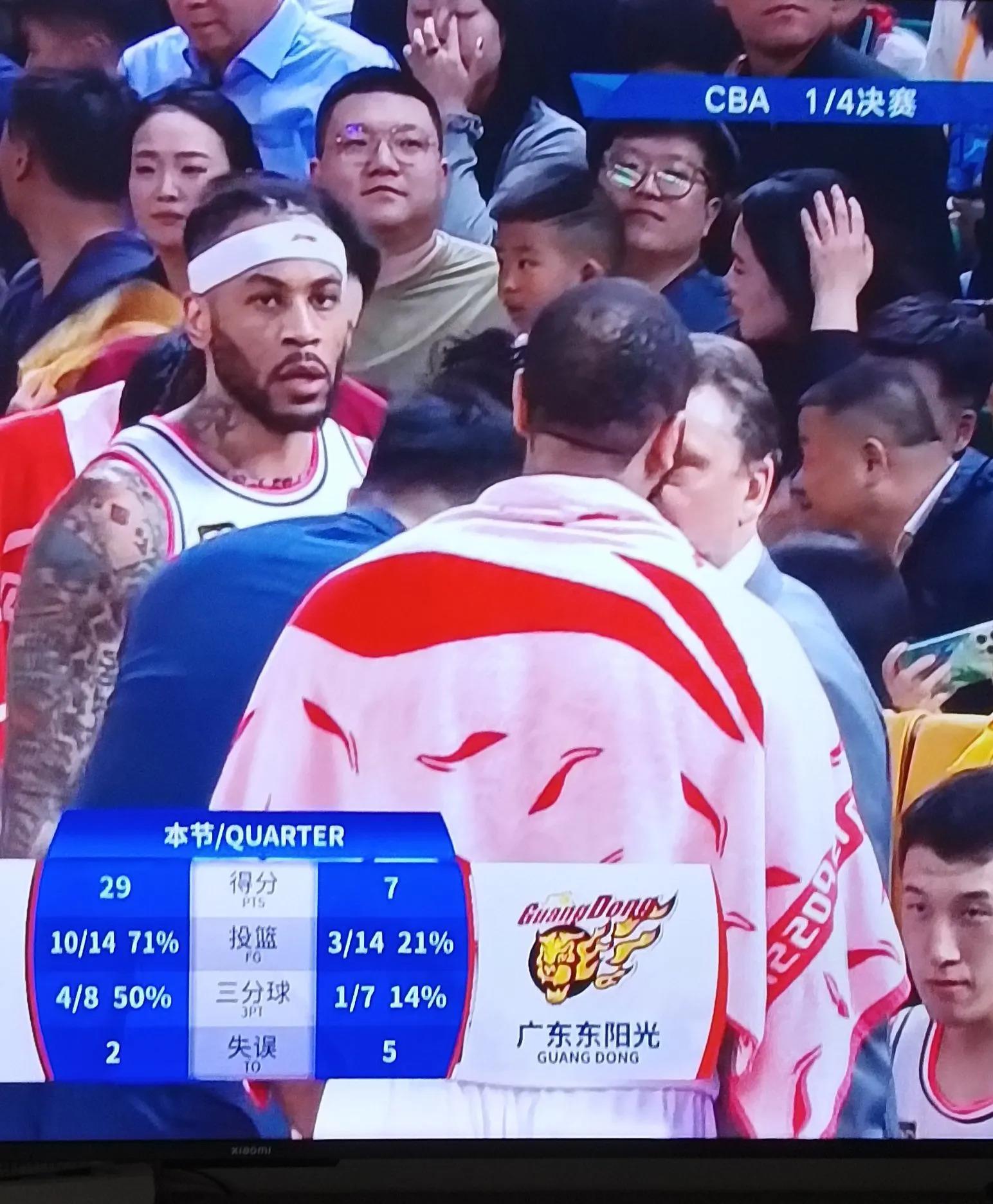 广东队主场再背一城，湖人队客场遭遇失利的简单介绍